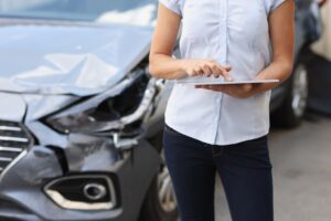 ¿Cuánto sube el seguro de coche después de un accidente?